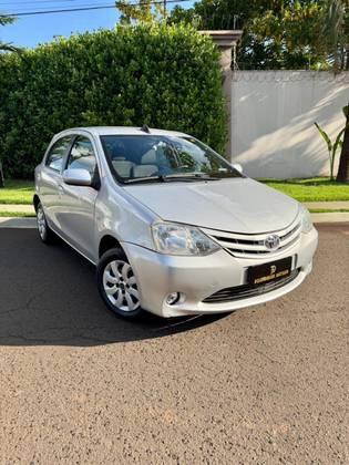 TOYOTA ETIOS 1.3 XS 16V FLEX 4P MANUAL